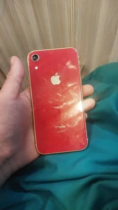 IPHONE XR icloud locked 10/10  only back cam glas broken