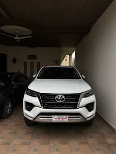 Toyota Fortuner V 2022/24