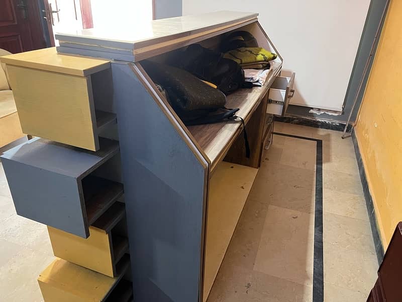 Reception Counters 1