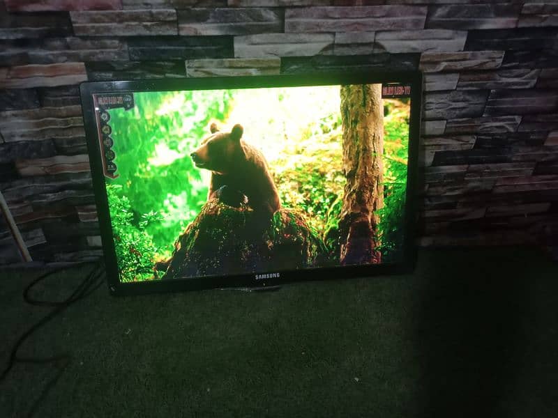 samsung Slim LED TV 27" Box Pack New 1-Year Waranty with FREE Delivery 8