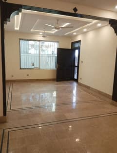 G-11 Size 25 60 Fully Renovated Double Story House For Rent