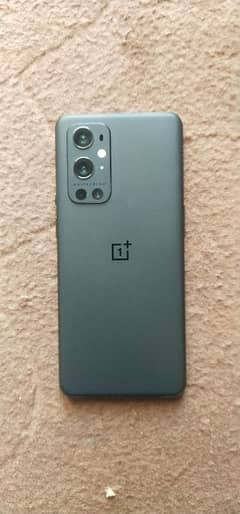 One plus 9 pro 5G 12/256