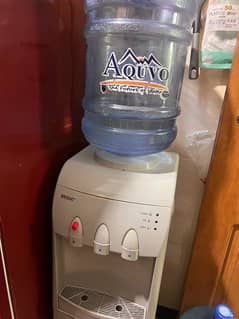 Orient water dispenser