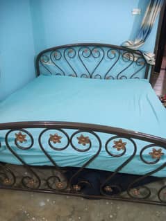 iron double bed