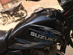 Suzuki GS 150 2022