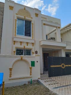 5 Marla Spanish Luxury House Available for Sale Bahria Nasheman, Lahore