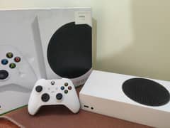 Xbox series S (3 months used) with box