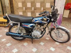 Honda 125 in showroom condition