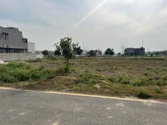 1 Kanal Plot No 366 Urgent Sale DHA Phase 7 Block P