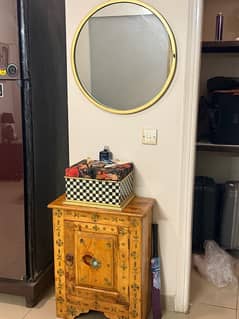 Traditional Chester Table With Mirror | Urgent Sell