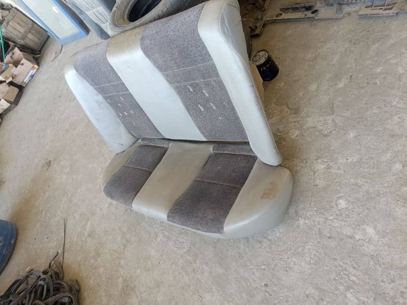 98 model Corolla back sets 1