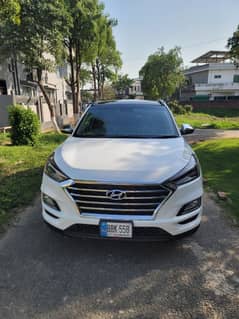 Hyundai Tucson 2022 AWD full option total jenion