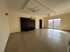 DHA PHASE 3 BLOCK XX 1 KANAL FULL HOUSE FOR RENT.