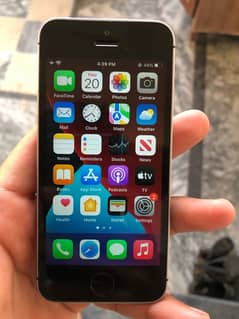 iPhone  SE  128gb