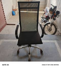 urgent for sale Executives chair condition 10 by9