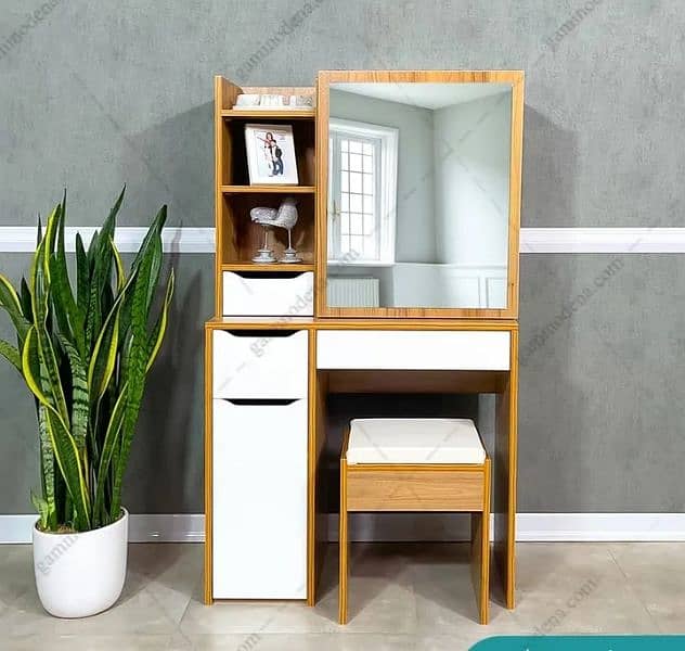 dressing Table / wardrobe / Almari / cupboard 0316,5004723 0