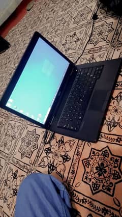 Dell laptop gd condition sale in reasonable price