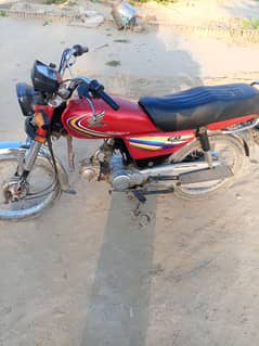 Honda CD 70 2015