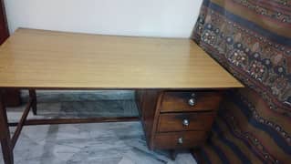 5 Foot Length office Table for office work  etc with 3x Draws