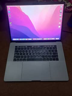 Macbook pro 2016 16/1TB & Touch Bar with 4GB Graphics card