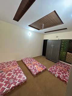 Luxury Rooms Boys Hostel Johar Town