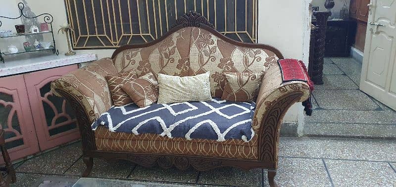 7 seater sofa set with set of 3 tables 2