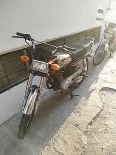 honda cg 125 -18 (black color)