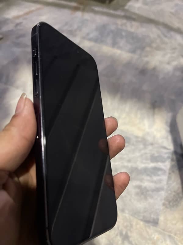 14 PRO MAX NON PTA 5