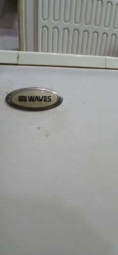 Waves Fridge/Freezer cooling good