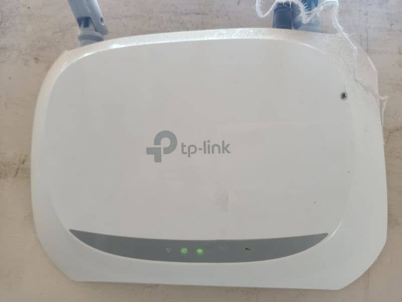 TP Link WiFi Router 1