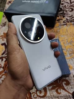 Vivo X200 Pro 16/512 GB Contact Whatsapp