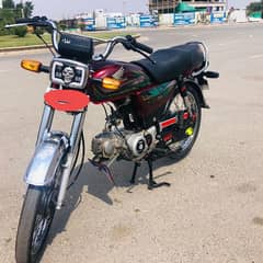 Honda CG 70cc 2021/22 for sale bahria Town Lahore 105000 fanil hai