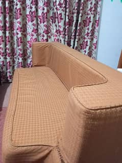 sofa combed