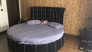 Bed with side tables 03324790425