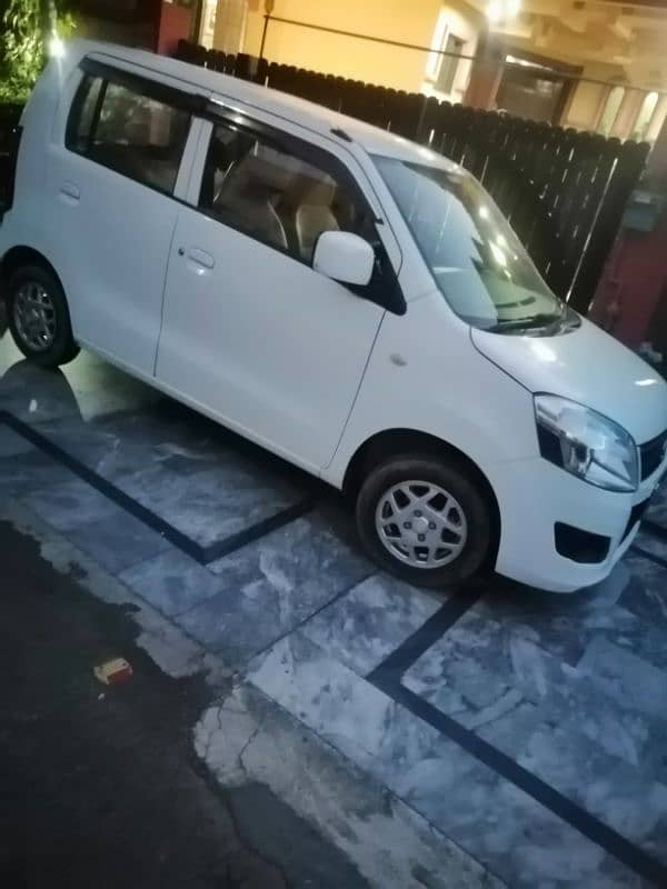 Suzuki Wagon R 2019 1