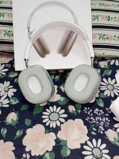 air pods max contact this number 03212032096