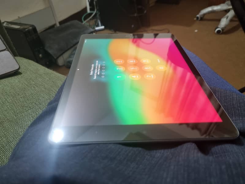 Apple Ipad 9th Generation 10.2" Display 1