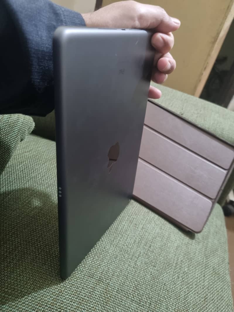 Apple Ipad 9th Generation 10.2" Display 5