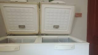 Deep Freezer for Sale – Excellent Condition!