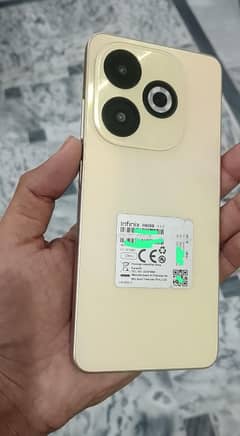 infinix Smart 8 pro full box no repair condition saf 5 months warranty