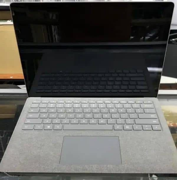 Microsoft surface laptop 2 touch i5 8th gen 8gb ram 256 gb SSD 2k plus 0
