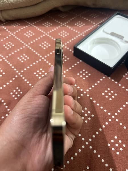 iphone 12 pro 128 gb gold colour 2