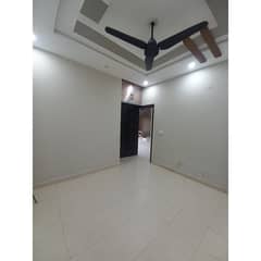 Spacious 5 Marla Flat Available For rent In Awami Villas - Block D