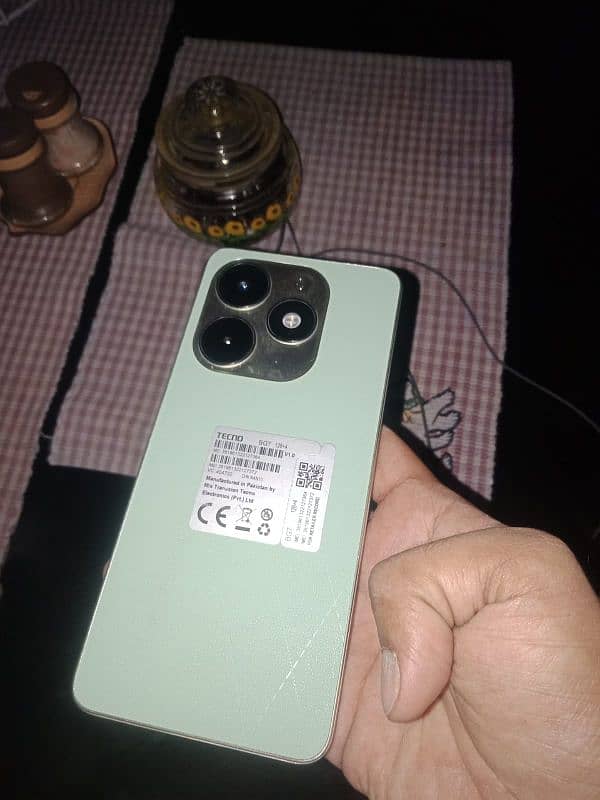 Tecno Spark 20c 0