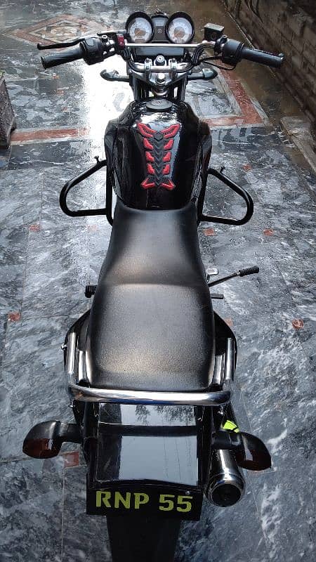 Yamaha YBR 125-G (Japanes Model 2016) 5