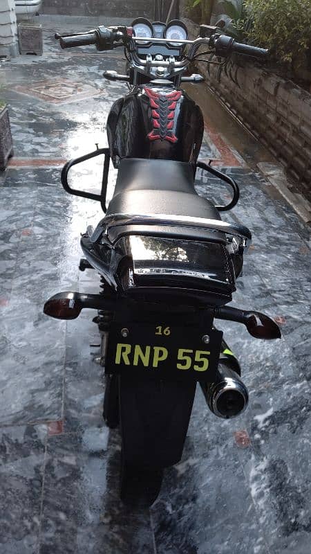 Yamaha YBR 125-G (Japanes Model 2016) 13