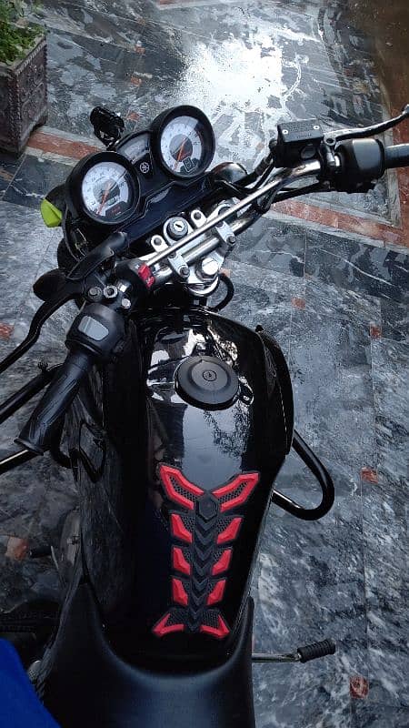 Yamaha YBR 125-G (Japanes Model 2016) 14