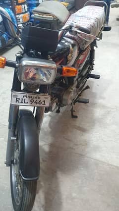 honda 70 Rawalpindi no. lush new condition. 03122972172