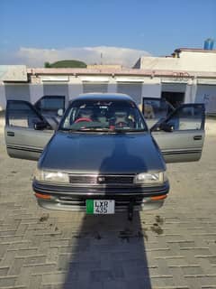 Toyota Corolla 1990.  Register 2000