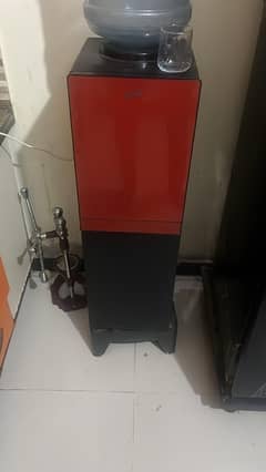 Homage Dispenser in best working condition